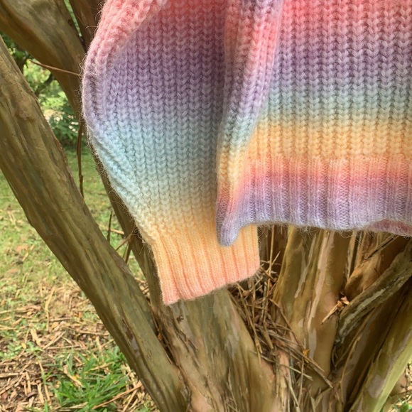 HELLO KITTY X FOREVER 21 Pastel Rainbow Gradient Wash Chunky Knit Sweater - Picture 8 of 11